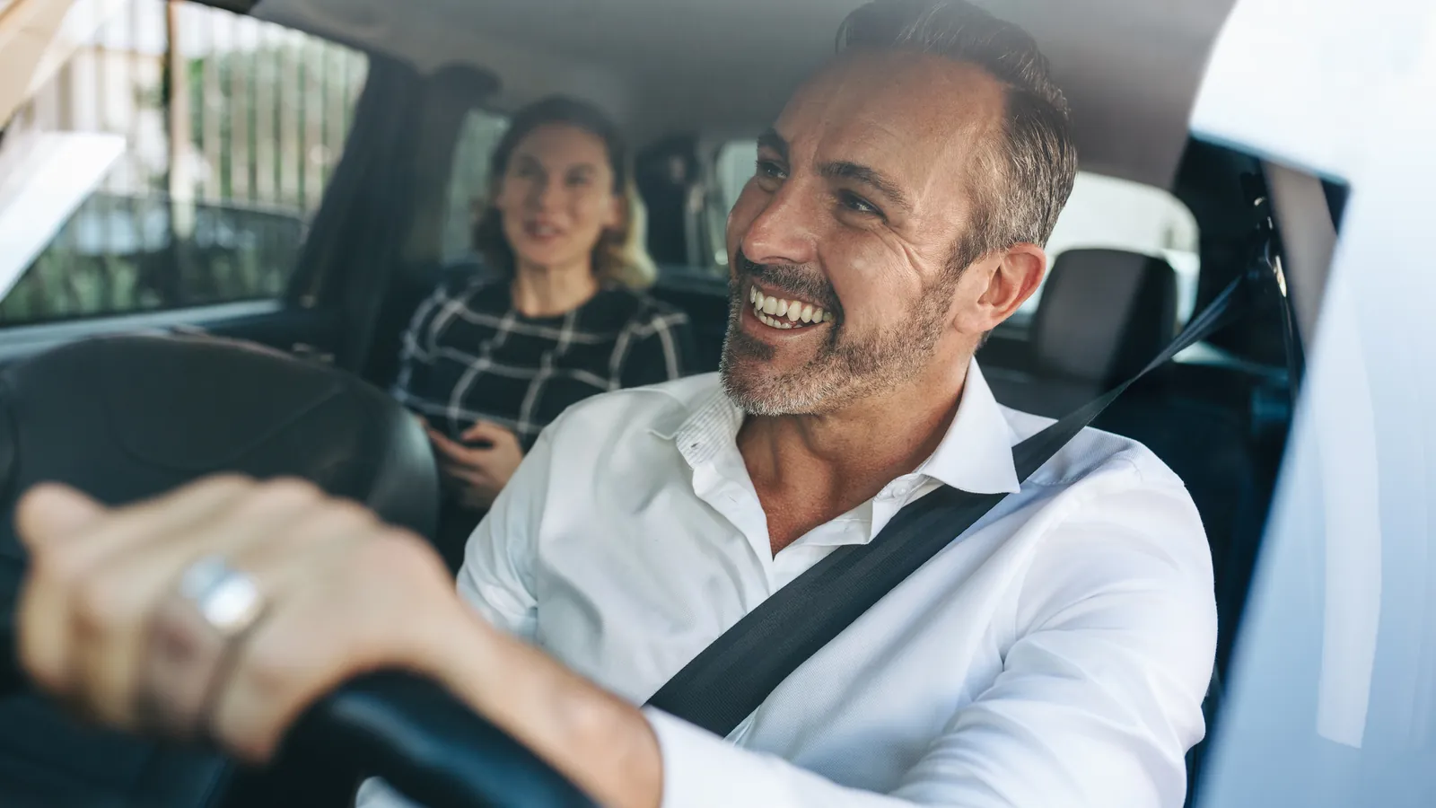 Fahrer gesucht? Neu: Der Kandidaten-Pool für Taxi- und Mietwagenunternehmen