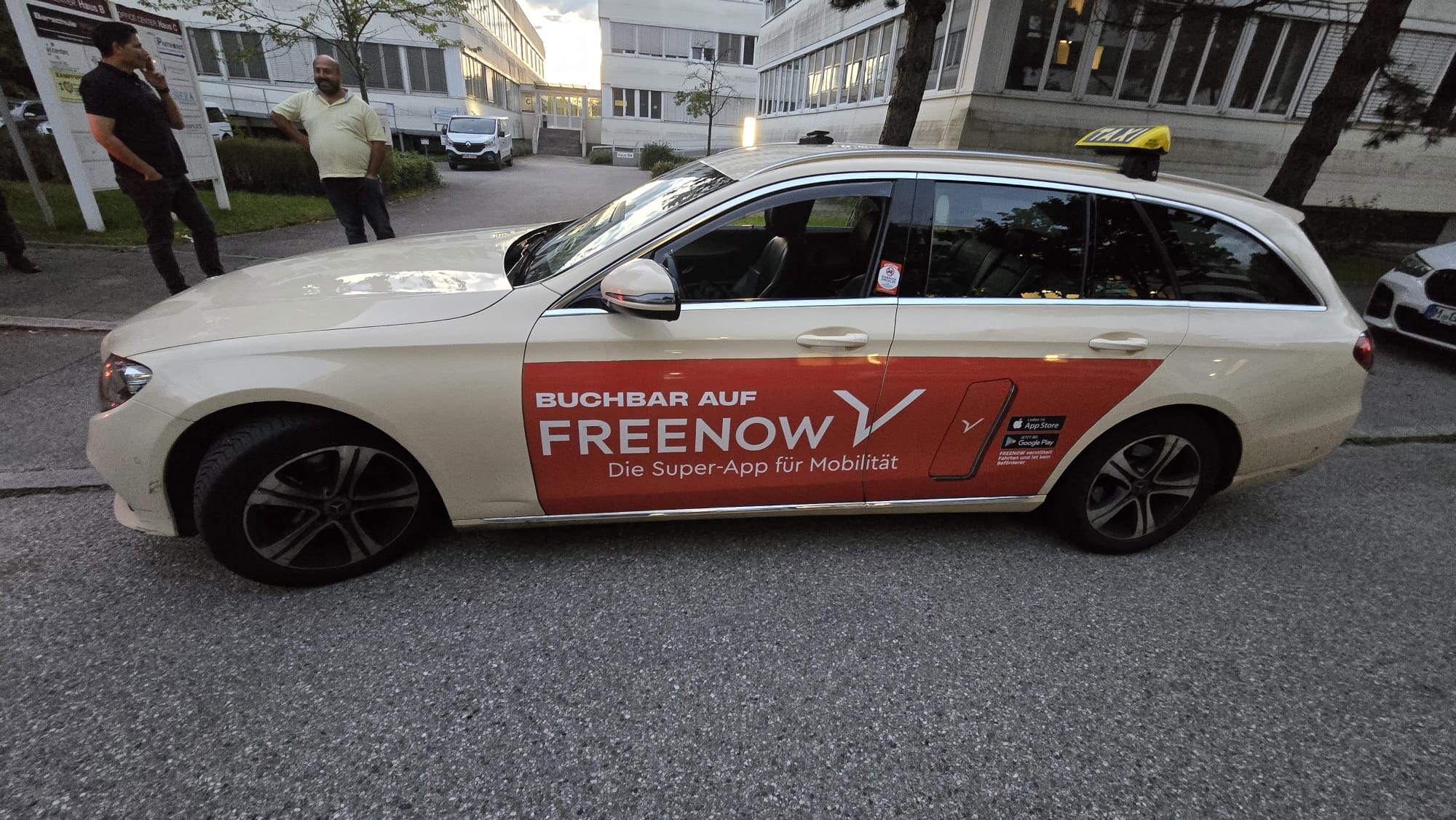 aktiver Taxibetrieb mit 4 Konzessionen und falls gewünscht mit 3 Fahrzeuge in München zu verkaufen