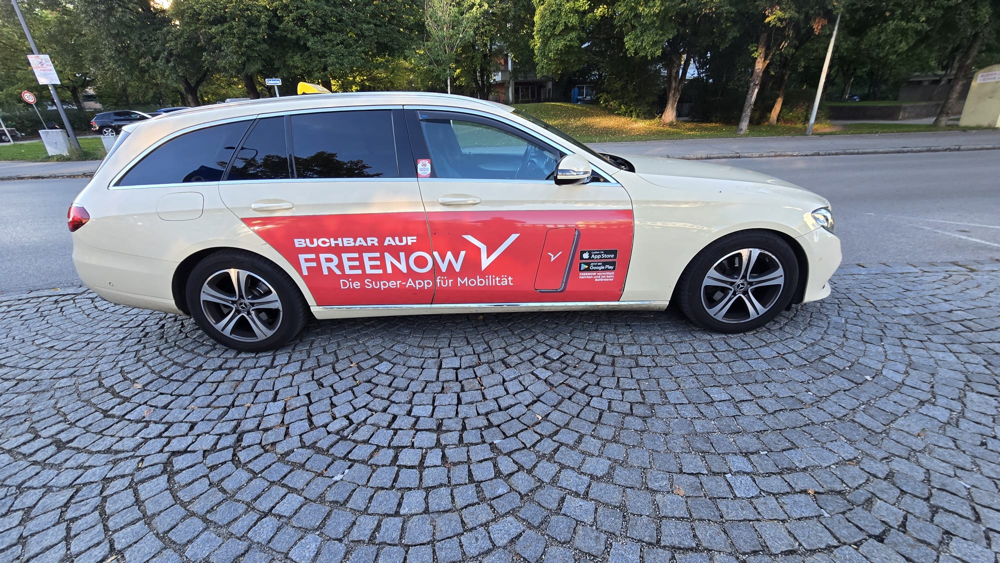 aktiver Taxibetrieb mit 4 Konzessionen und falls gewünscht mit 3 Fahrzeuge in München zu verkaufen